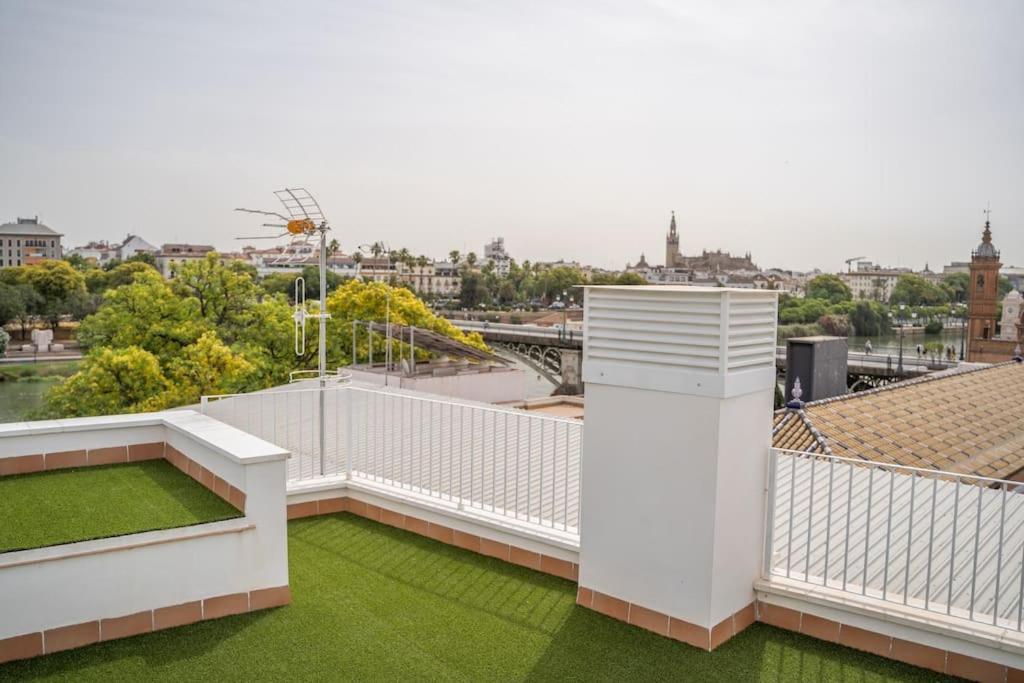 Apartmán Optimus Corazon De Triana Sevilla Exteriér fotografie